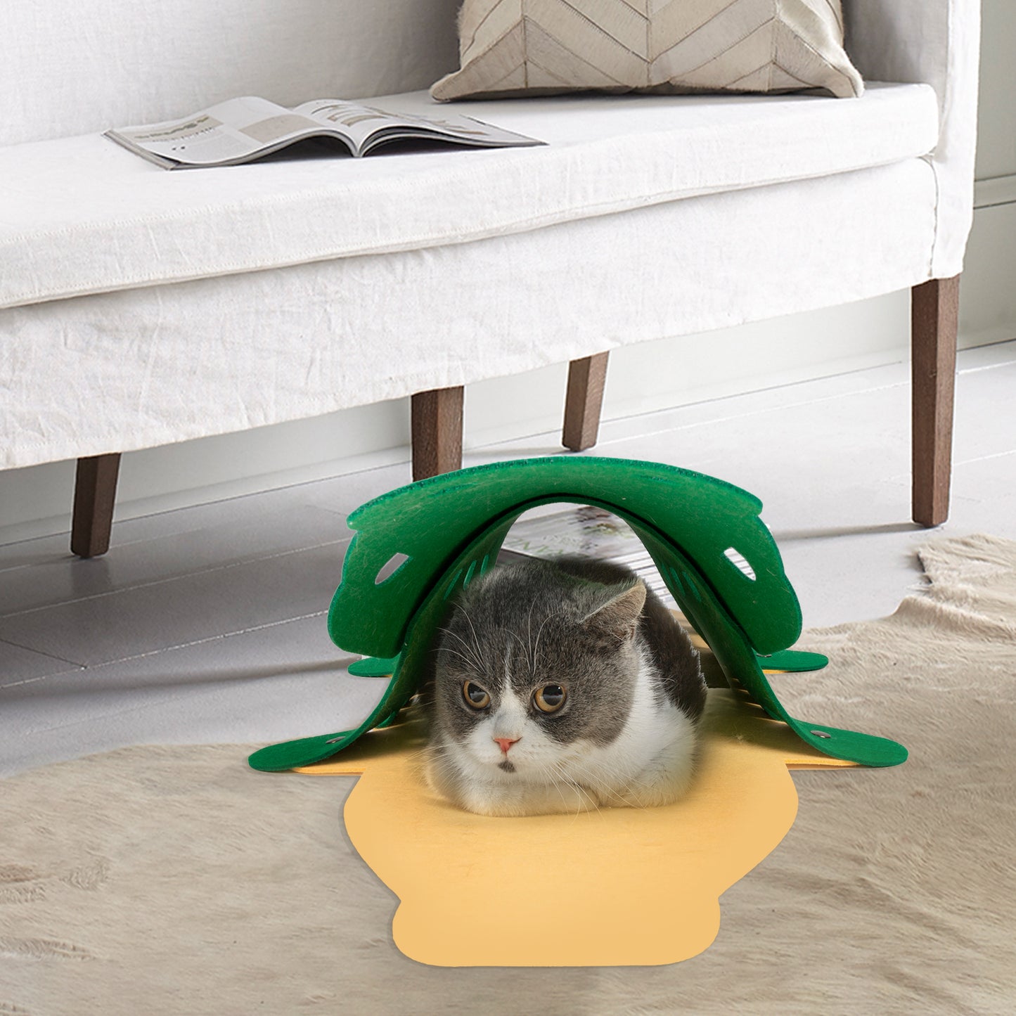 Crocodile-shaped Cat Tunnel