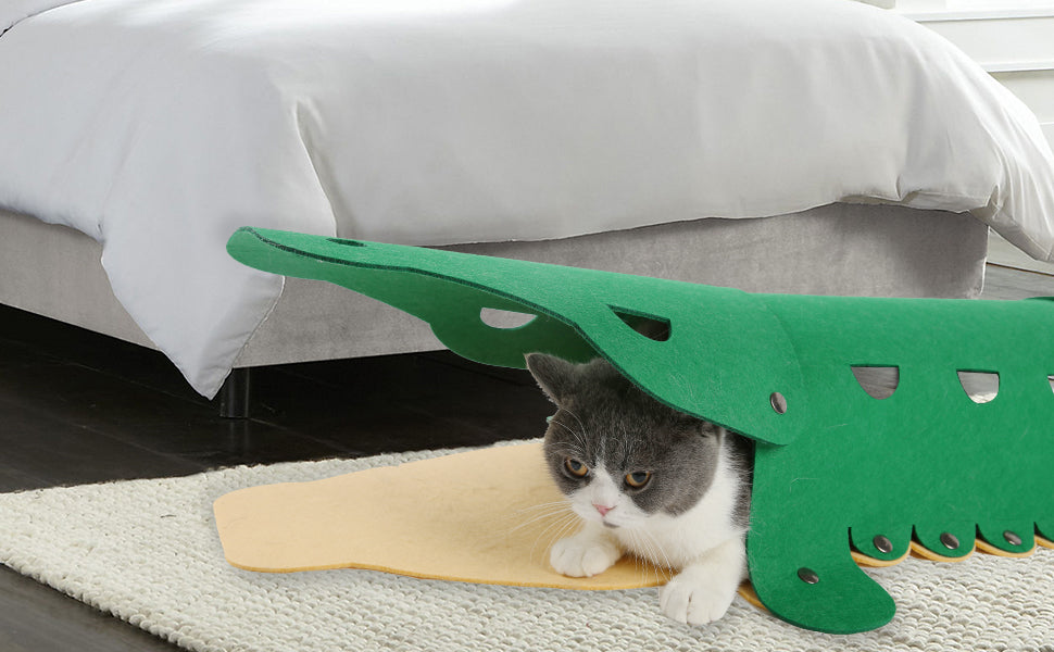 Crocodile-shaped Cat Tunnel